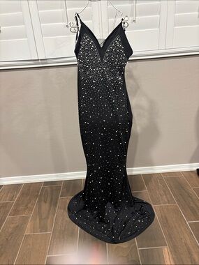 Elegant Black Embellished Evening Gown